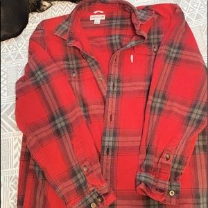 Carhartt flannel ! GREAT FOR FALL AND WINTER